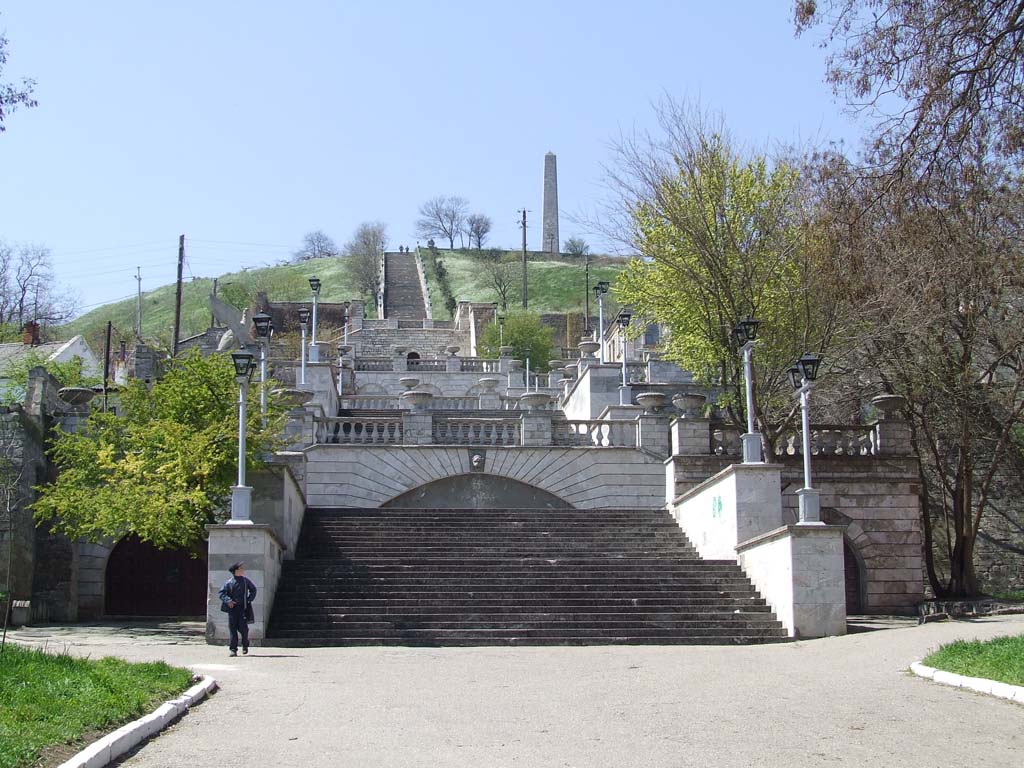 Большая Митридатская лестница