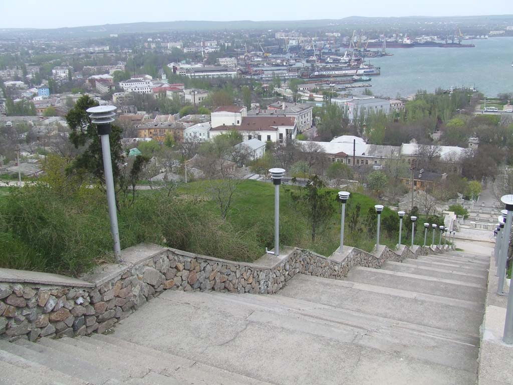 Митридатская лестница в Керчи