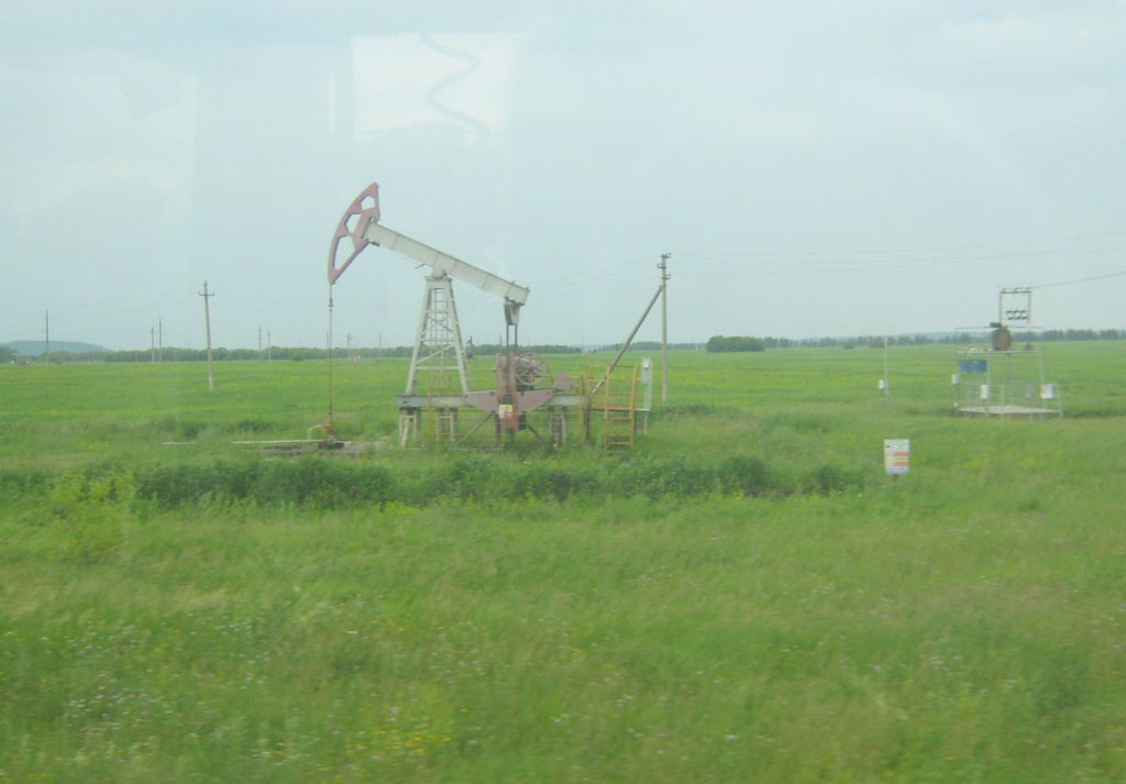 Станок-качалка для добычи нефти