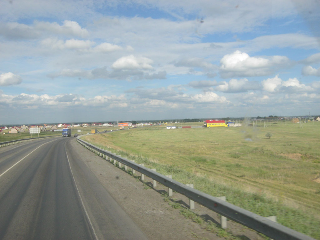 Въезжаем в село Троицкое