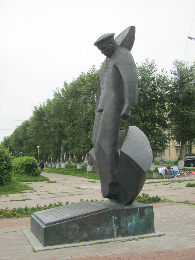 061_Памятник юнгам