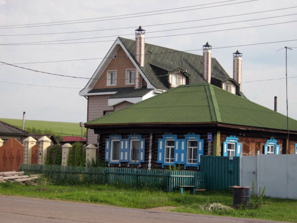 п. Емельяново(4)_Сельский дом