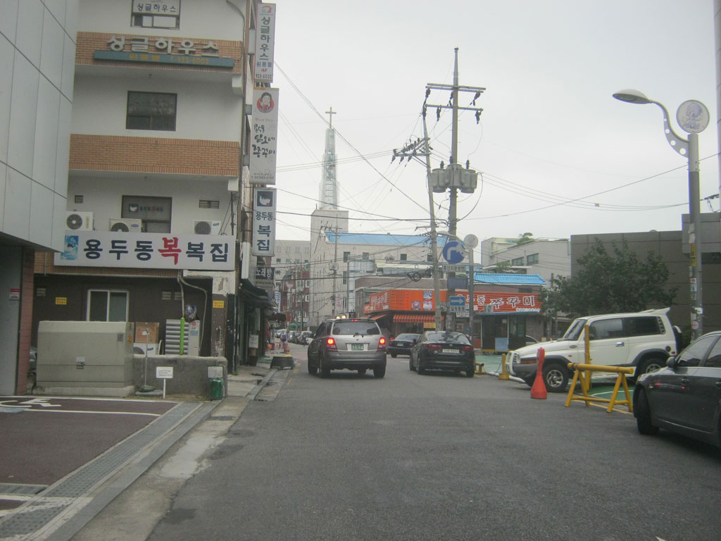 Сеул, вид на церковь