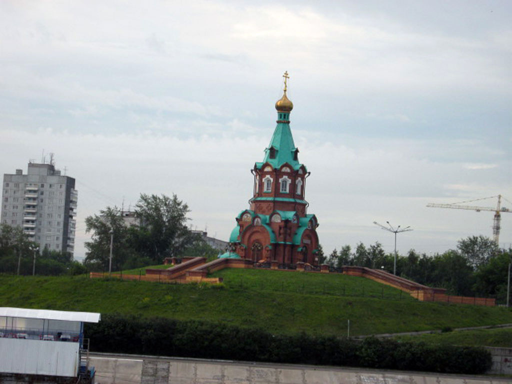 Церковь на окраине Красноярска