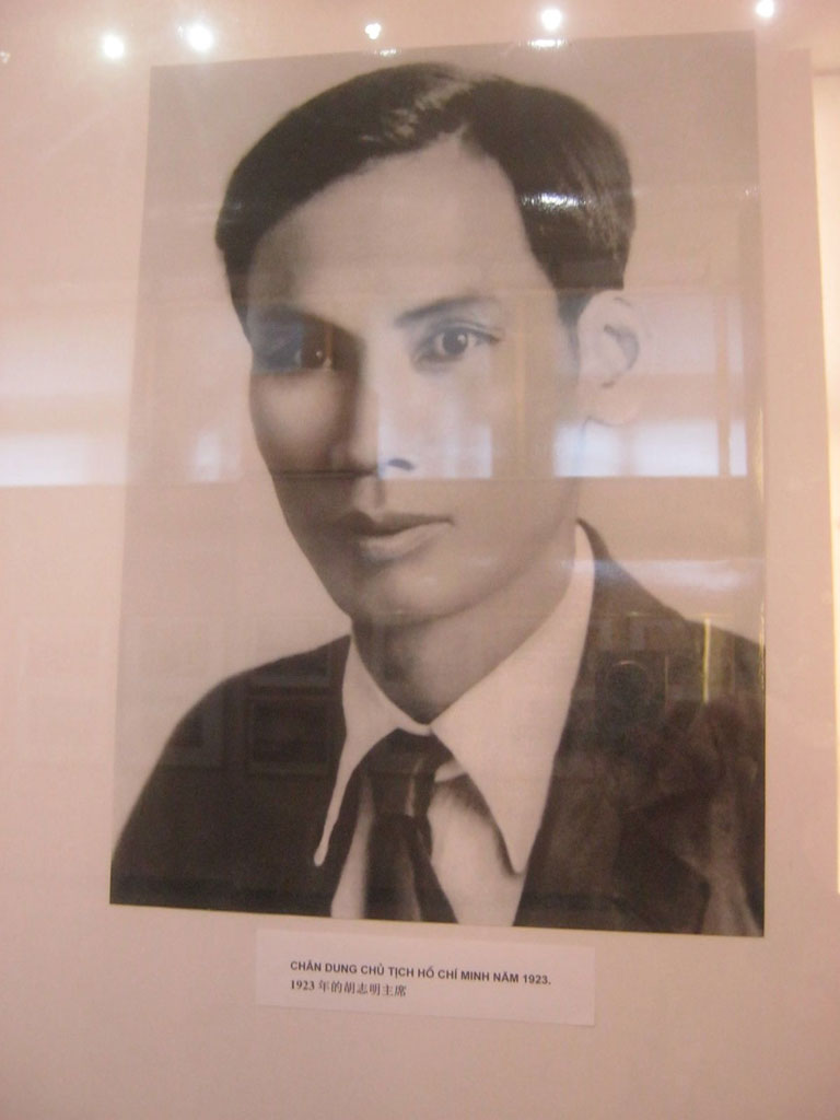 Хо Ши Мин в возрасте 33 лет (1923 г.)