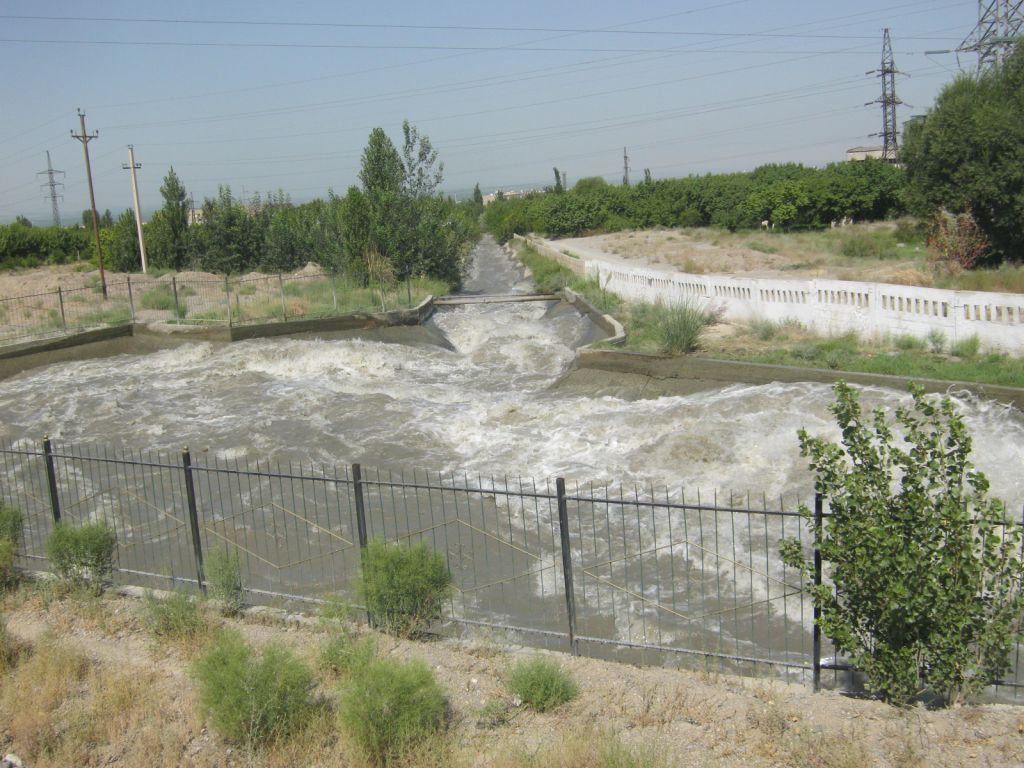 252_Крутой поворот реки