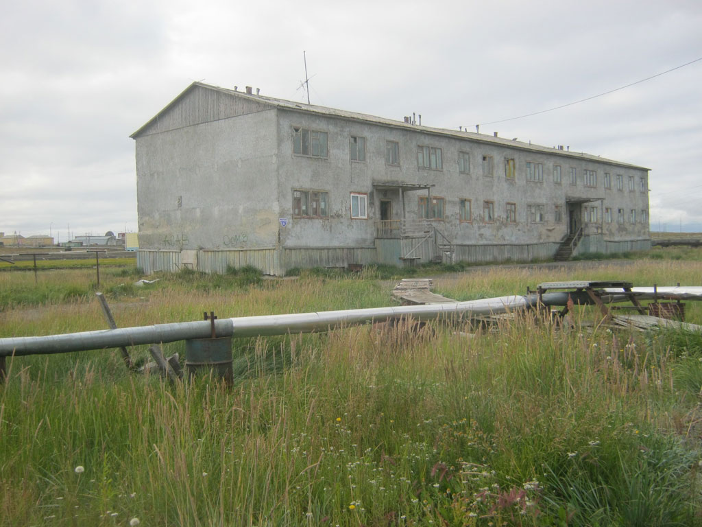 Постройка барачного типа