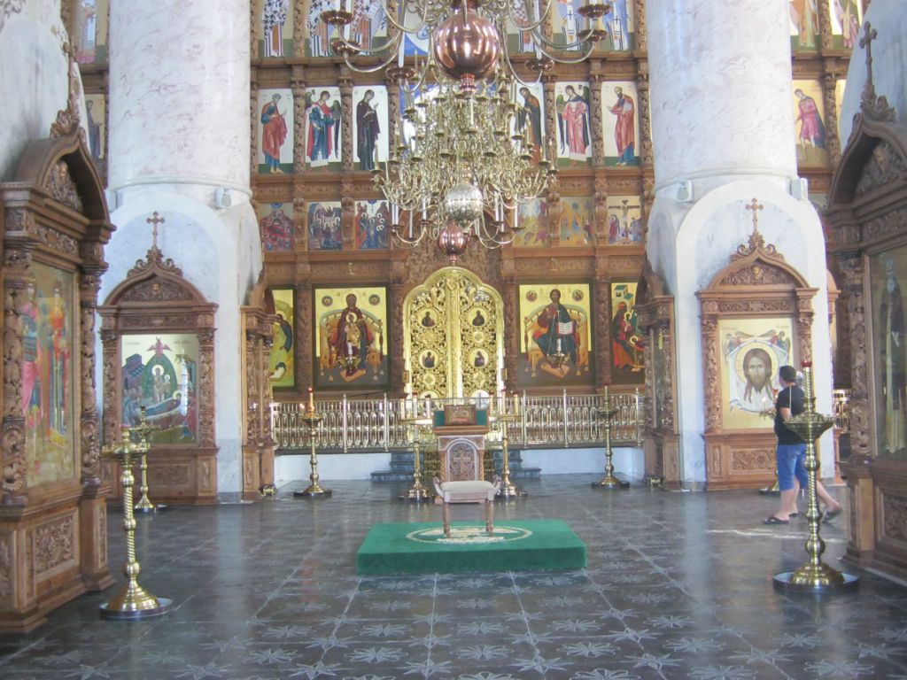 384_Астрахань_Внутри храма
