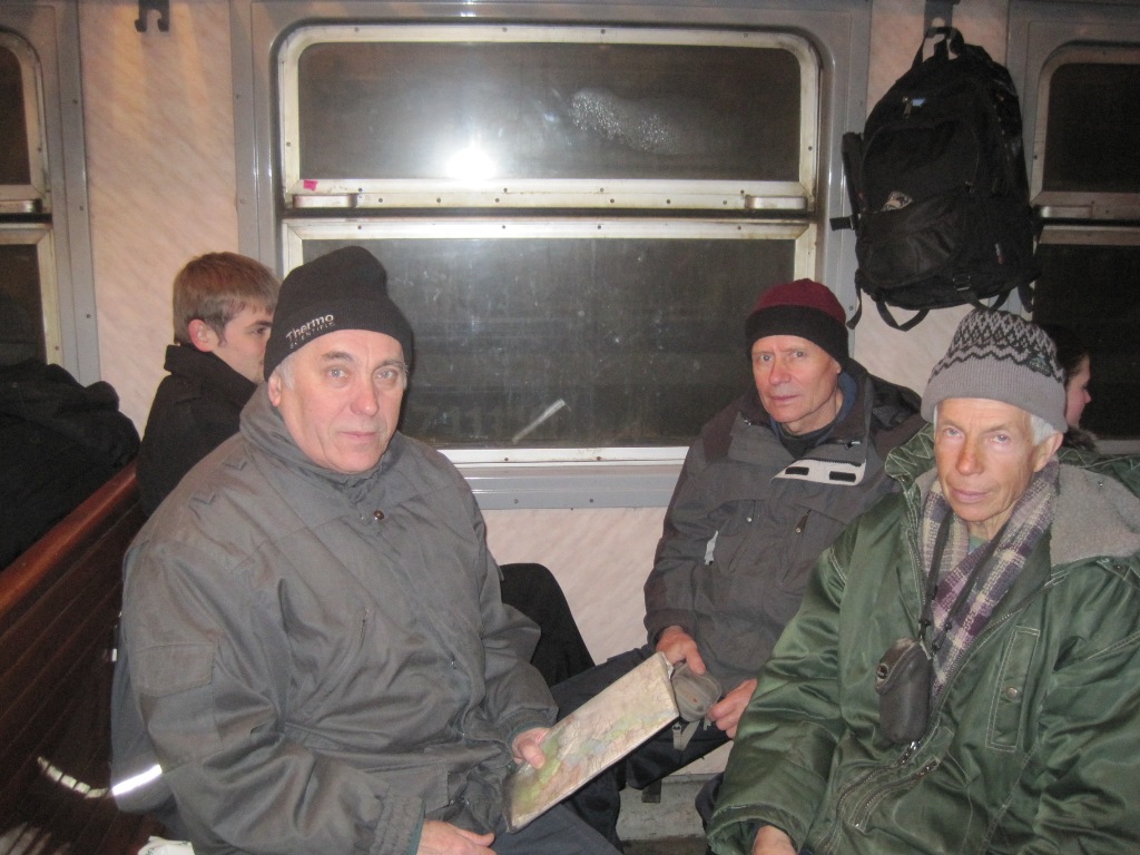 1. Электричкой выехали в Райгородок.
